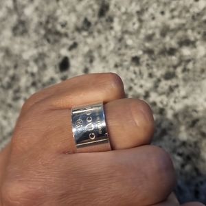 Gucci ring